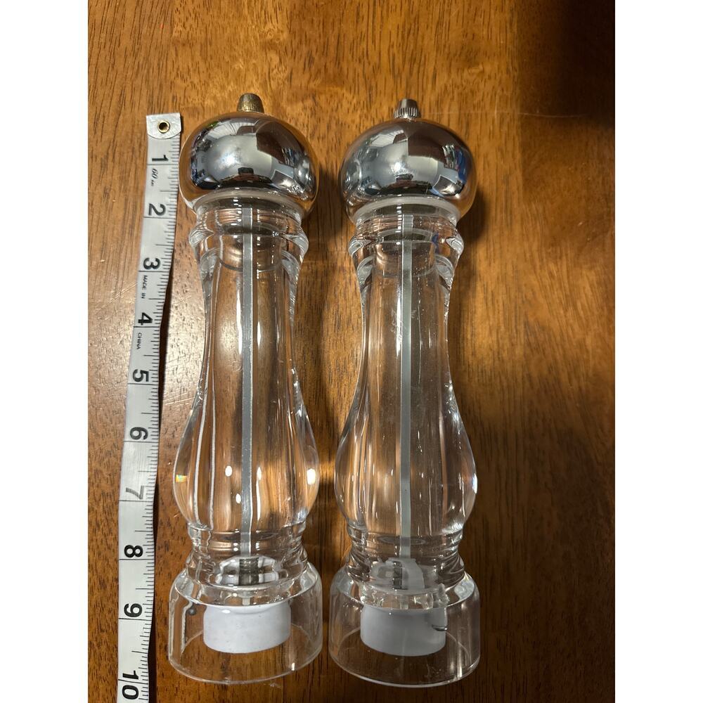 Set of 2 Clear Acrylic Pepper Grinders – Adjustable – 9” Tall – Chrome Tops